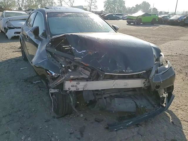 Lexus IS 2016