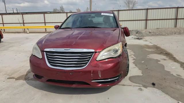 Chrysler 200 2011