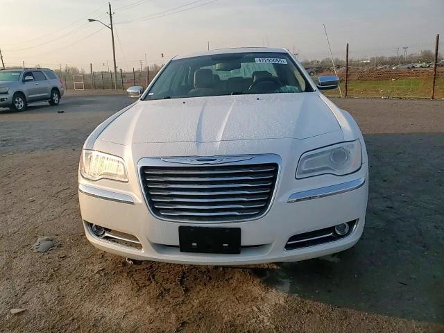 Chrysler 300 2011