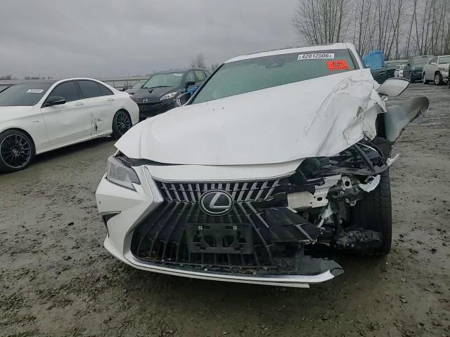 Lexus ES 2023
