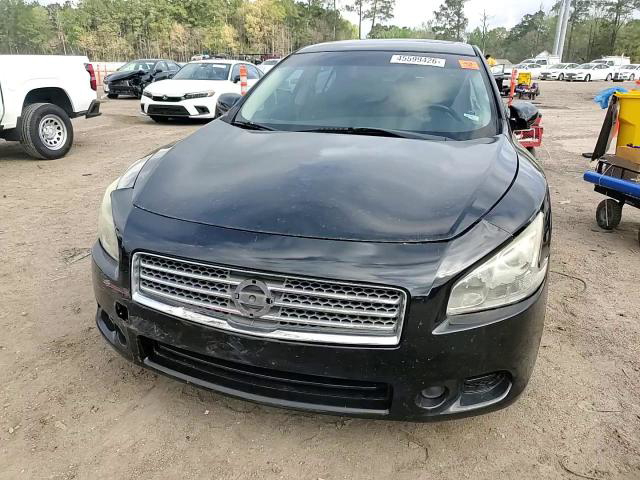 Nissan Maxima 2014
