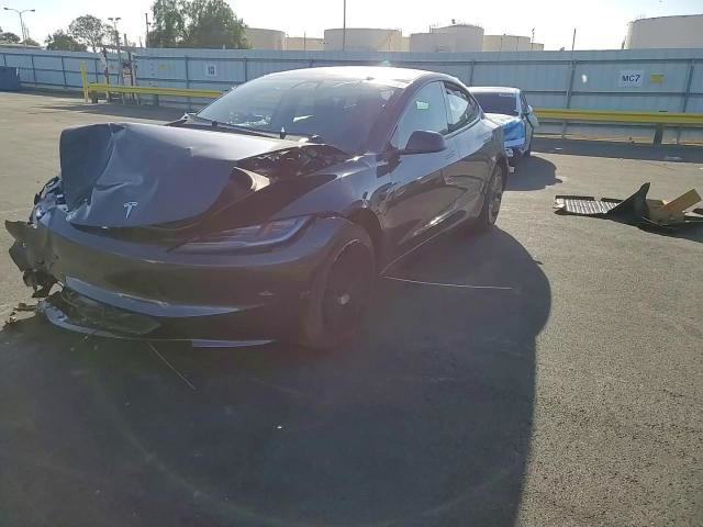 Tesla Model 3 2025