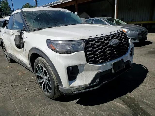 Ford Explorer 2025