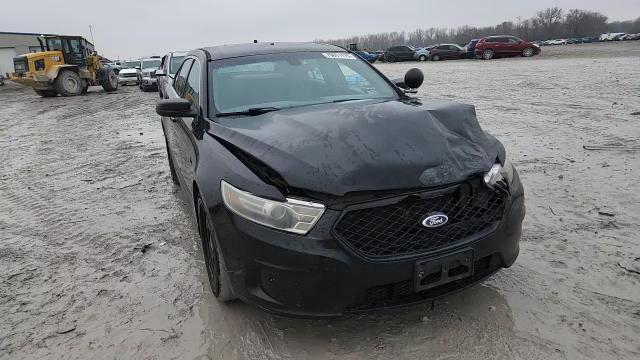 Ford Taurus 2015