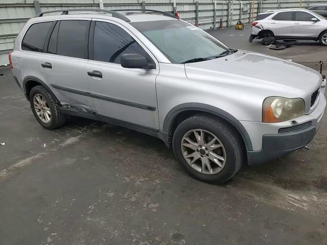 Volvo XC90 2004
