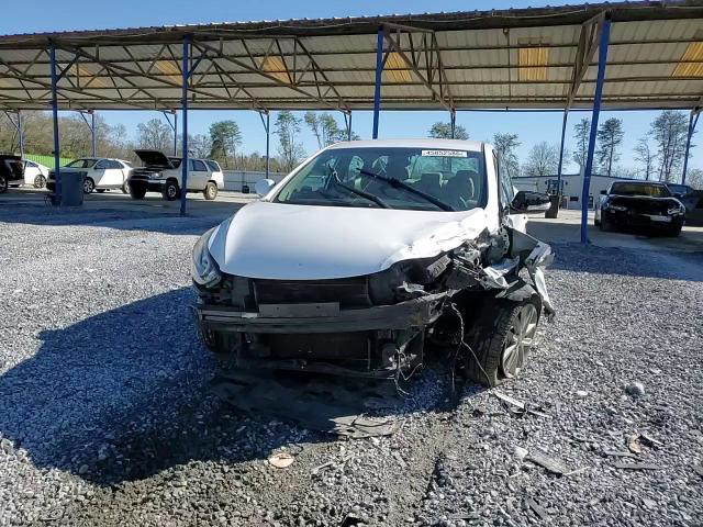 Hyundai Elantra 2015