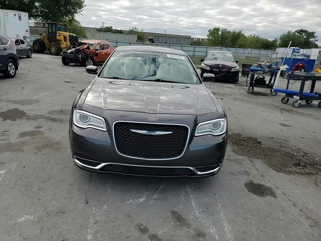 Chrysler 300 2015