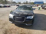 Chrysler 300 2018
