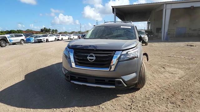 Nissan Pathfinder 2025