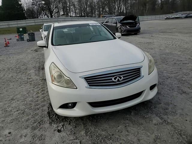 Infiniti  2012