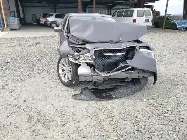 Chrysler 300 2019