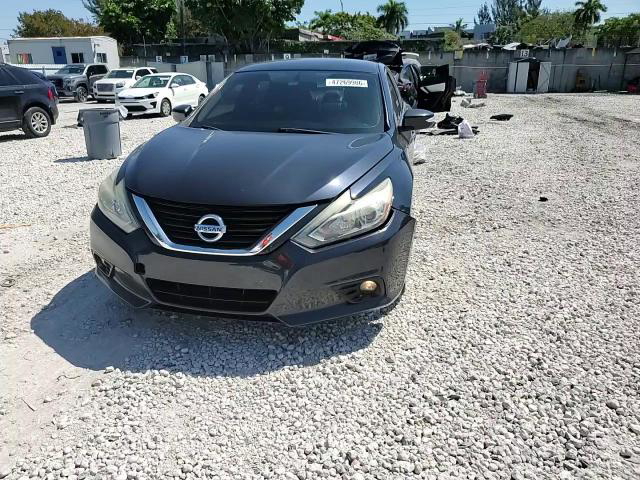 Nissan Altima 2018