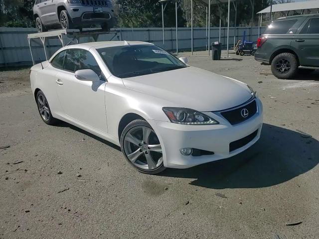 Lexus IS 2012