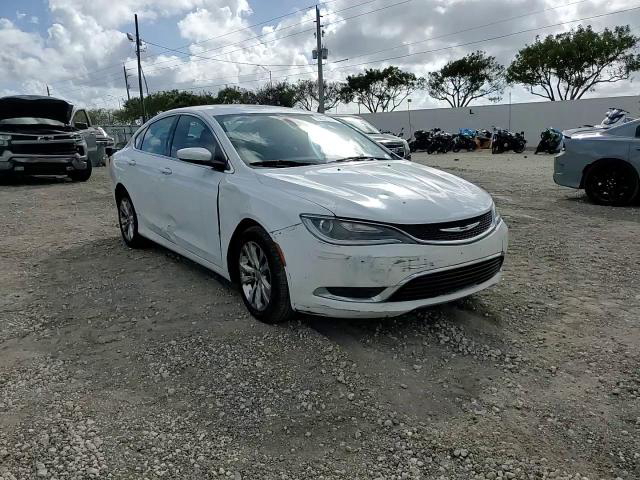 Chrysler 200 2015