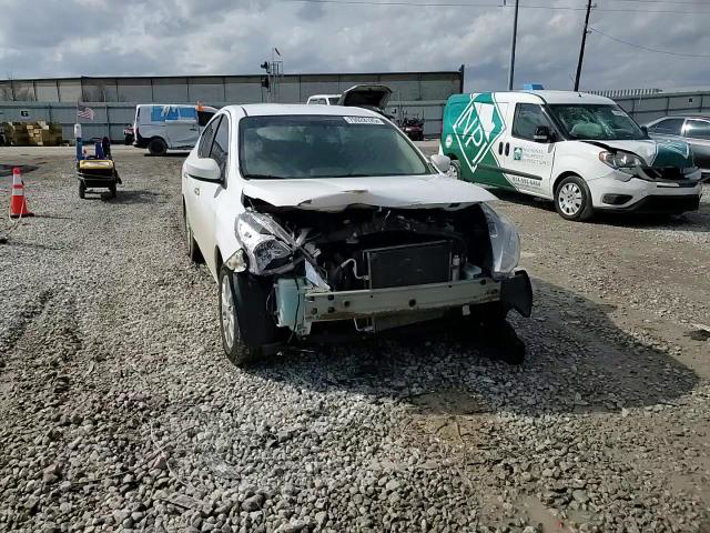 Nissan Versa 2018