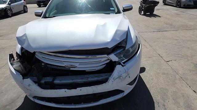 Ford Taurus 2015