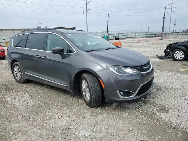 Chrysler Pacifica 2017