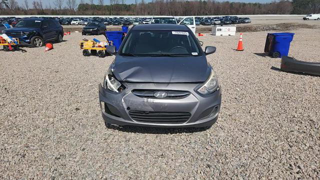 Hyundai Accent 2015