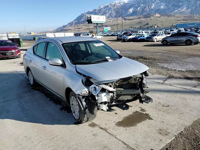 Nissan Versa 2018