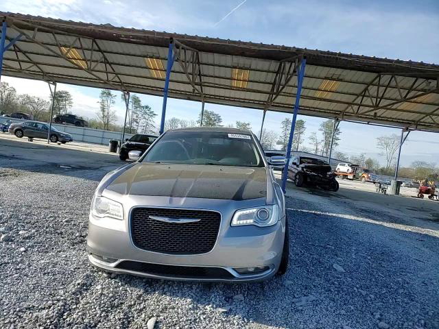 Chrysler 300 2016