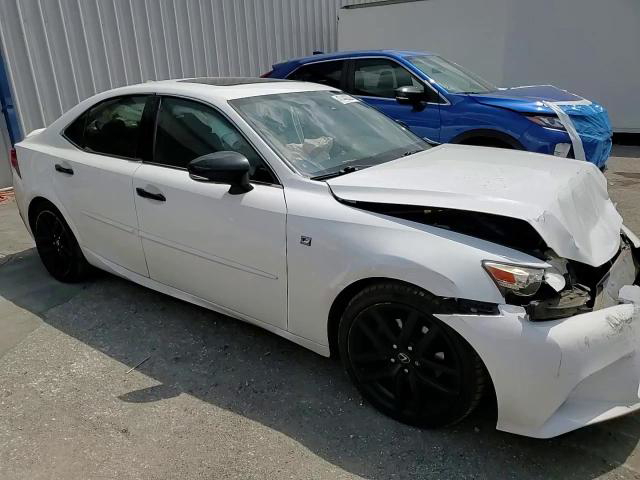 Lexus IS 2015