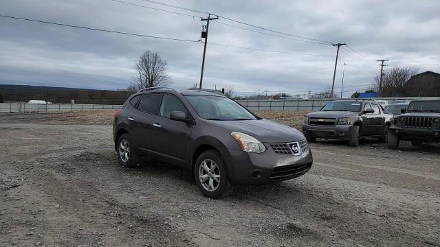 Nissan Rogue 2010