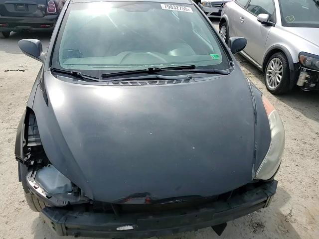 Hyundai Elantra 2011