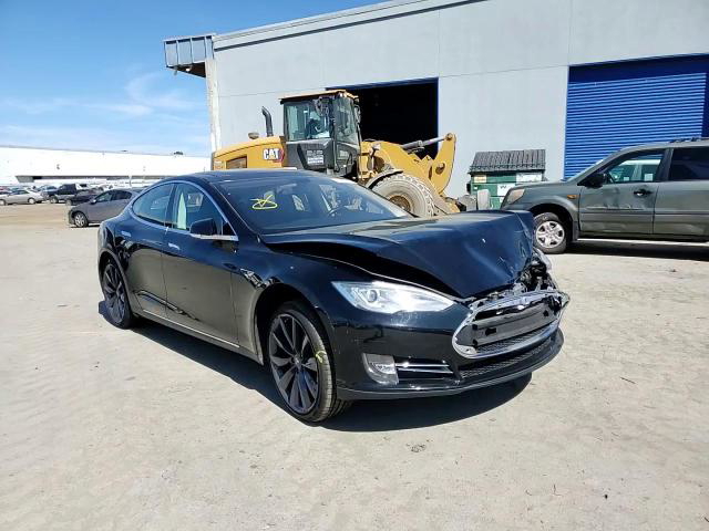 Tesla Model S 2013