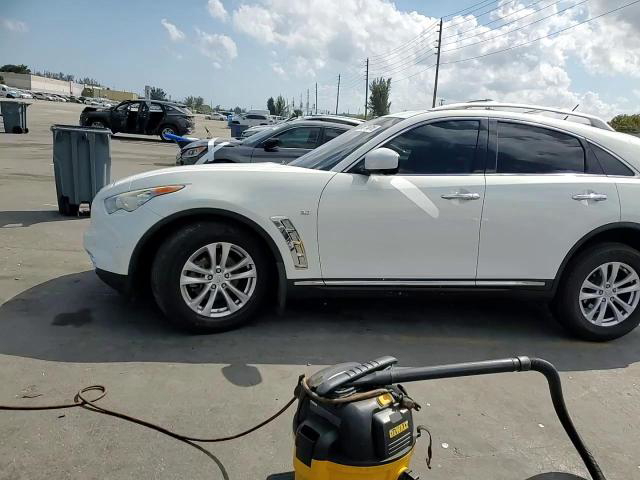 Infiniti QX70 2014