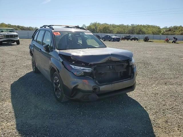 Subaru Forester 2025