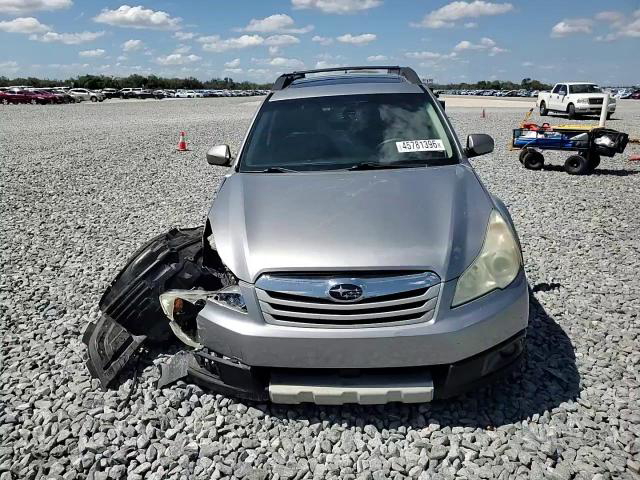 Subaru Outback 2011