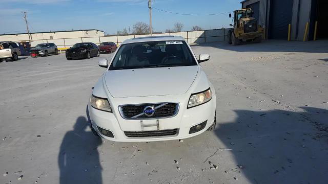 Volvo V50 2011