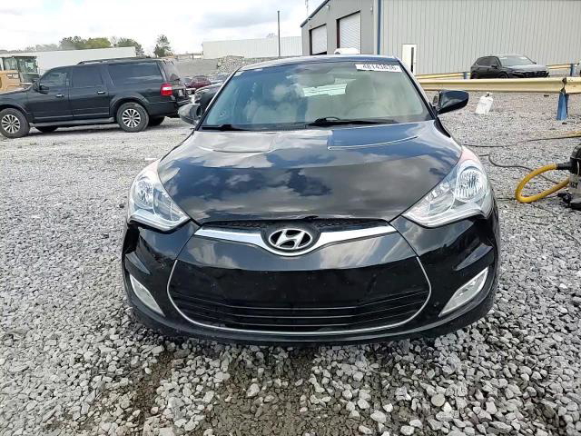 Hyundai Veloster 2013