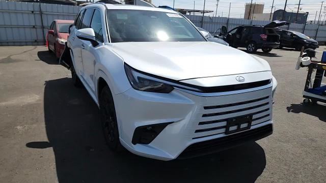 Lexus TX 2024