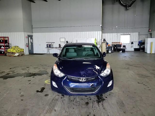Hyundai Elantra 2013