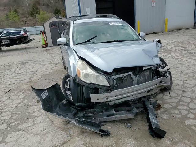 Subaru Outback 2013