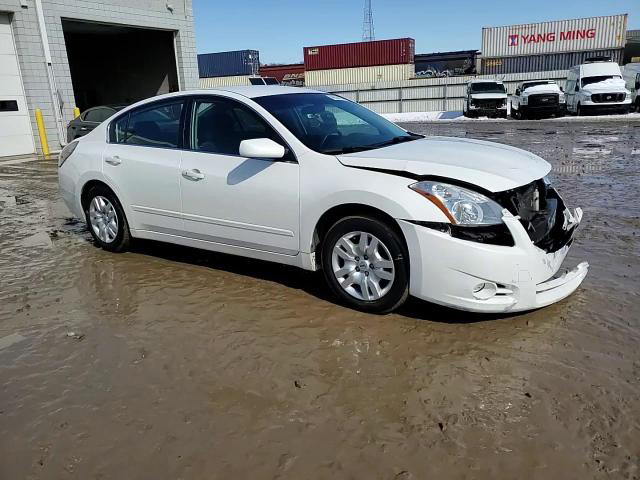 Nissan Altima 2012