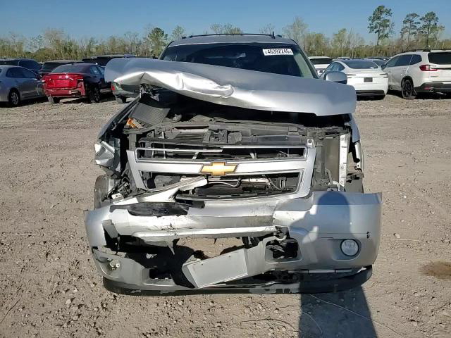 Chevrolet Suburban 2012