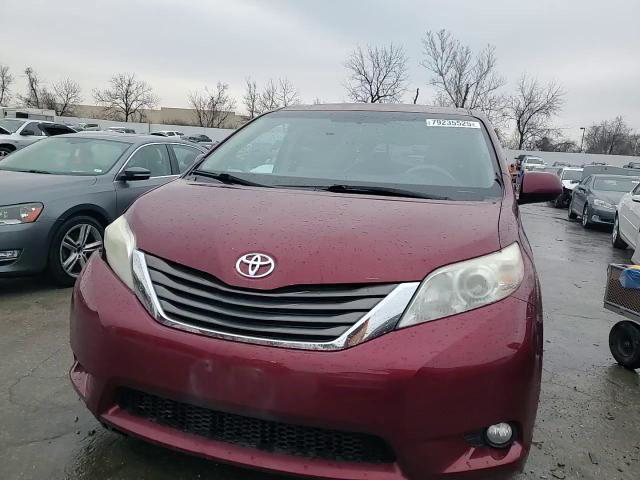 Toyota Sienna 2012