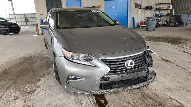 Lexus ES 2016
