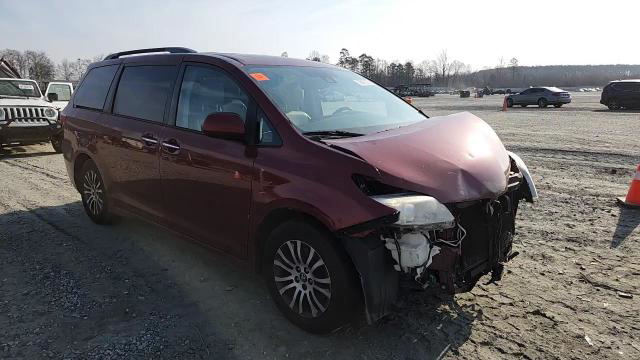 Toyota Sienna 2018