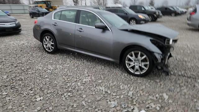 Infiniti G 2012