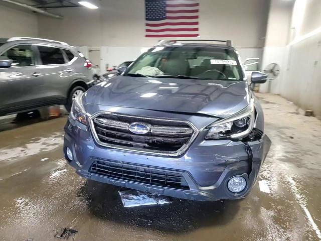 Subaru Outback 2018