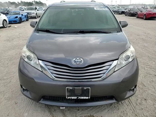 Toyota Sienna 2016