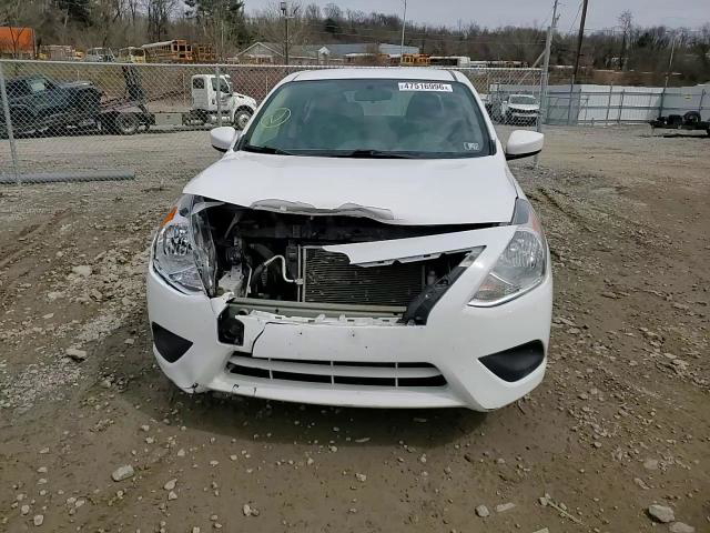 Nissan Versa 2019