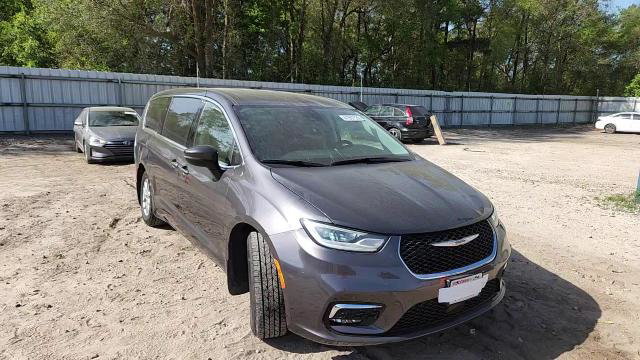 Chrysler Pacifica 2023