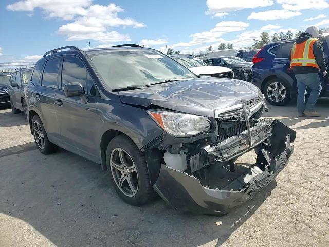 Subaru Forester 2016
