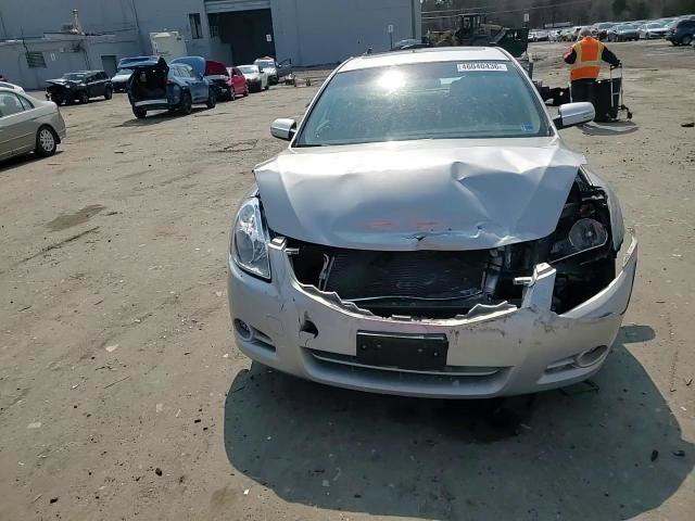 Nissan Altima 2010