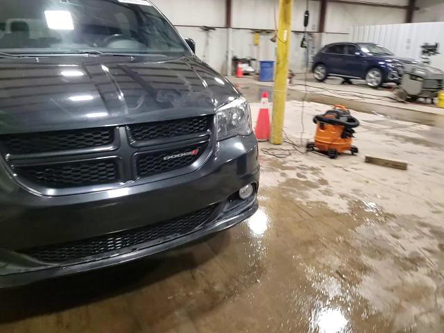 Dodge Caravan 2015