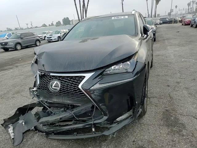 Lexus Caravan 2016